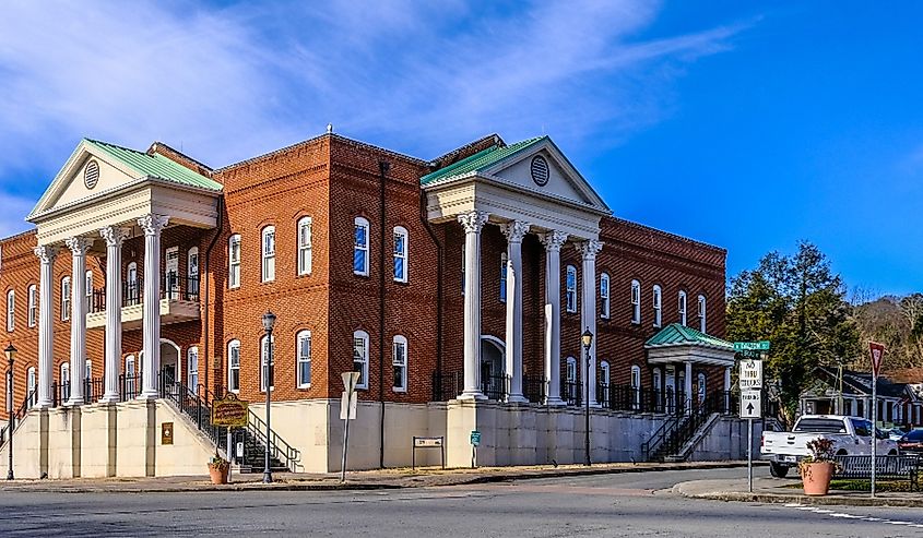 The Georgia mountain town of Ellijay, downtown streets and buildings.