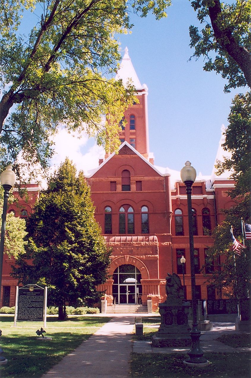 Hamilton County courthouse in Aurora.