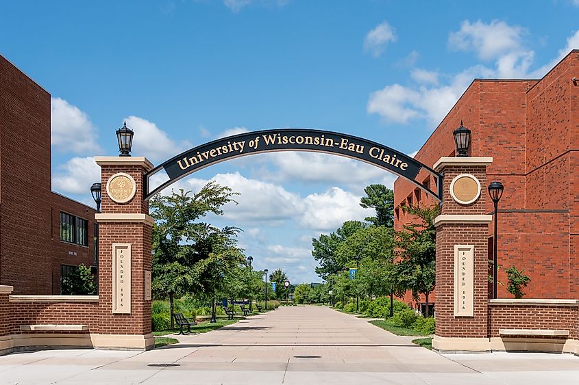 The entrance to the University of Wisconsin-Eau Claire