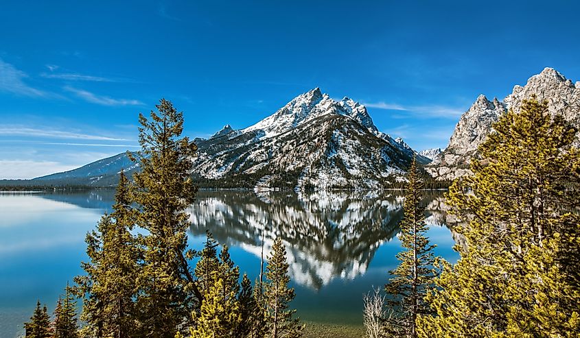 Scenic view of Jenny Lake and the Teton mountains in Grand Teton National Park, Wyoming