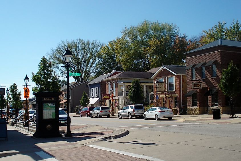 Cody Road Historic District is the main street through Le Claire. It includes the Central Business District.