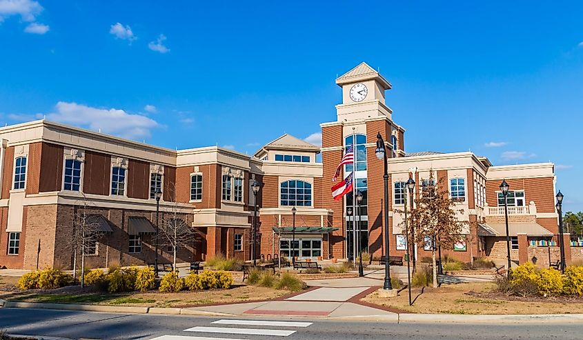 Street view of Lilburn City Hall, Georgia. Image credit The Brownfowl collection via Shutterstock