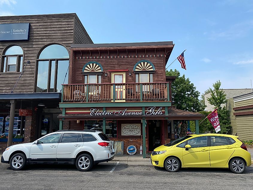 The spit-shined Old West-style exterior of a store called Electric Avenue Gifts. 