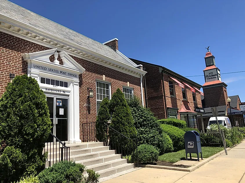 Haverford post office and Haverford Square shopping center, By Ii2nmd - Own work, CC BY-SA 4.0, https://commons.wikimedia.org/w/index.php?curid=91179717