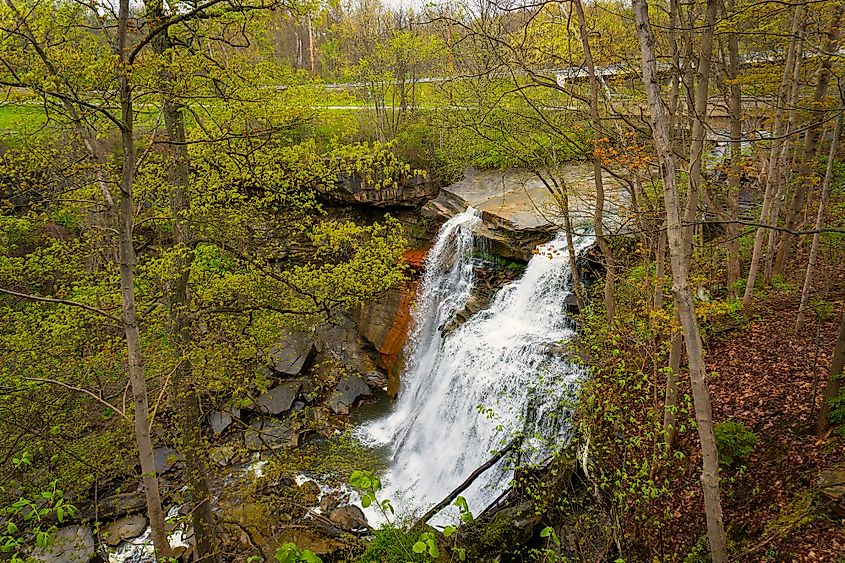 Brandywine Falls of Brandywine Creek, a tributary of the Cuyahoga River in Cuyahoga Valley National Park in Sagamore Hills Township, Ohio.