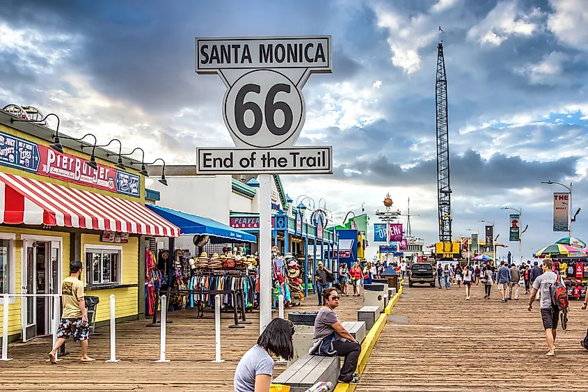  Santa Monica Pier in Los Angeles