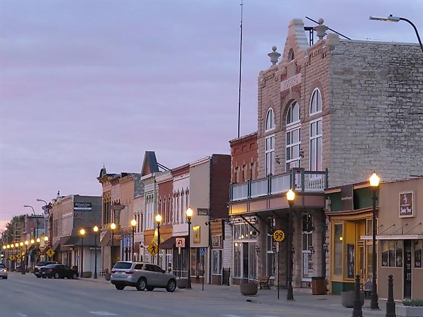 Street view in Wamego, Kansas, via https://www.visitwamego.com/page/group-tours