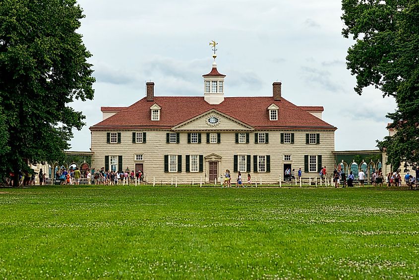 Tourists at Mount Vernon