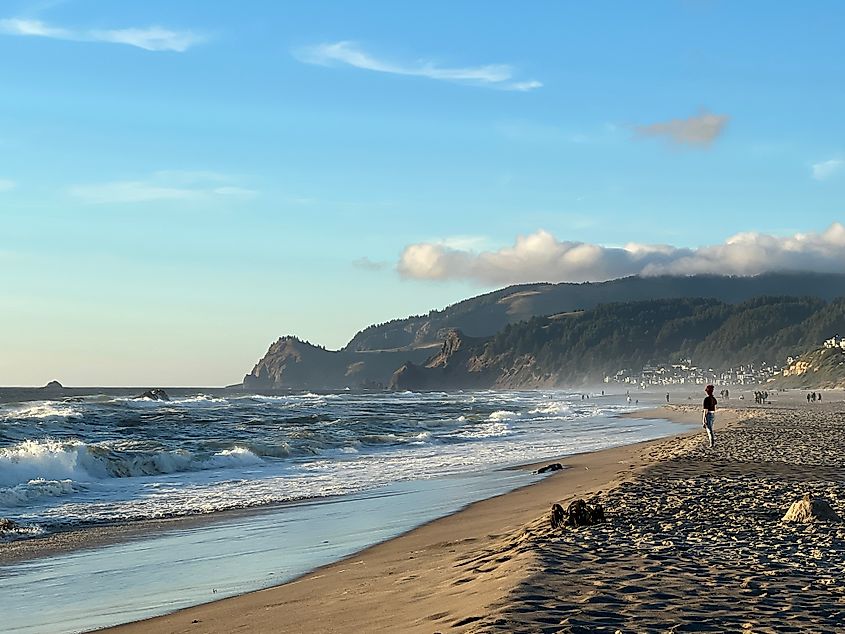 View of the coastline along the community of Lincoln Beach in Oregon.