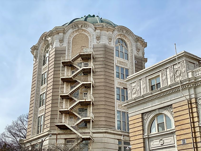 City Hall of University City, Missouri.