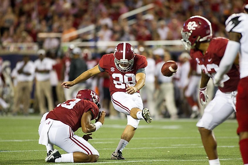 USA Alabama Crimson Tide Vs. Louisville Cardinals