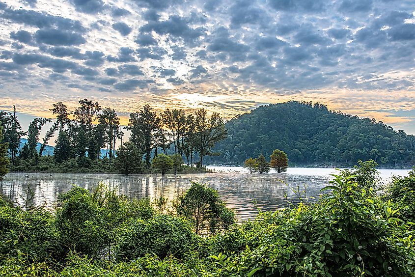 The beautiful Broken Bow Lake in Oklahoma.