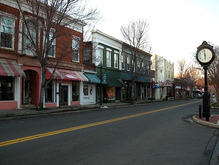 Downtown York in South Carolina, By Connor401 - Own work, CC BY-SA 3.0, https://commons.wikimedia.org/w/index.php?curid=7052976