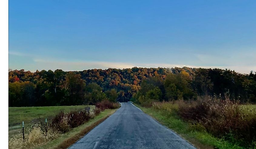Scenic road in Nixa, Missouri