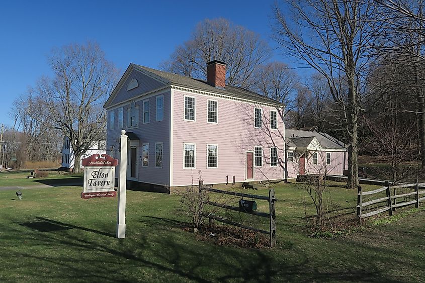 Burlington, Connecticut. In Wikipedia. https://en.wikipedia.org/wiki/Burlington,_Connecticut By John Phelan - Own work, CC BY-SA 4.0, https://commons.wikimedia.org/w/index.php?curid=69309845