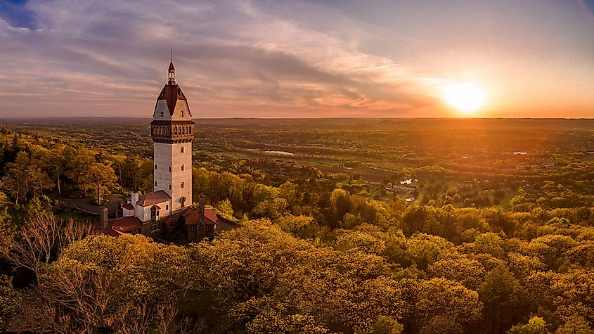 This beautiful tower sits on the Talcott Mountain State Park in Simsbury, Connecticut.