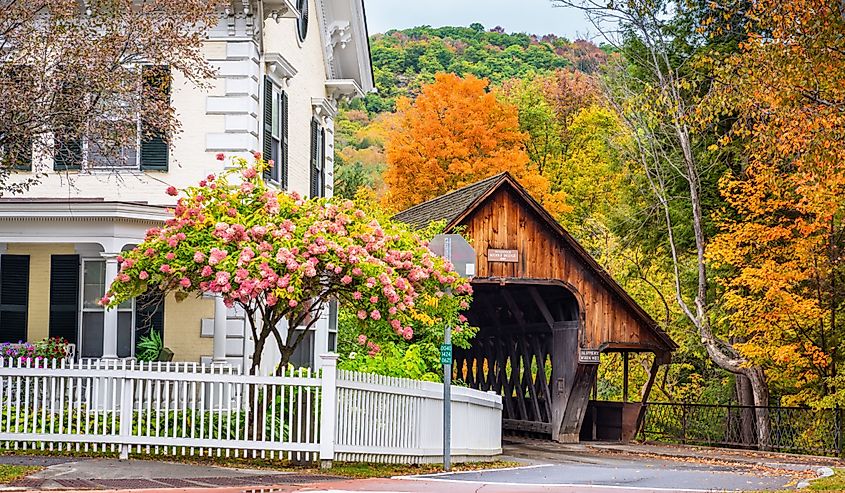 Woodstock, Vermont, US Middle Covered Bridge