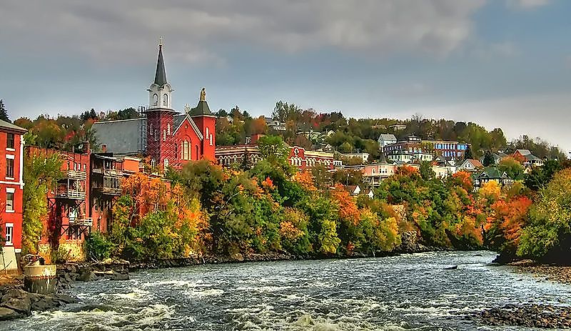  Fall foliage in Berlin, New Hampshire.