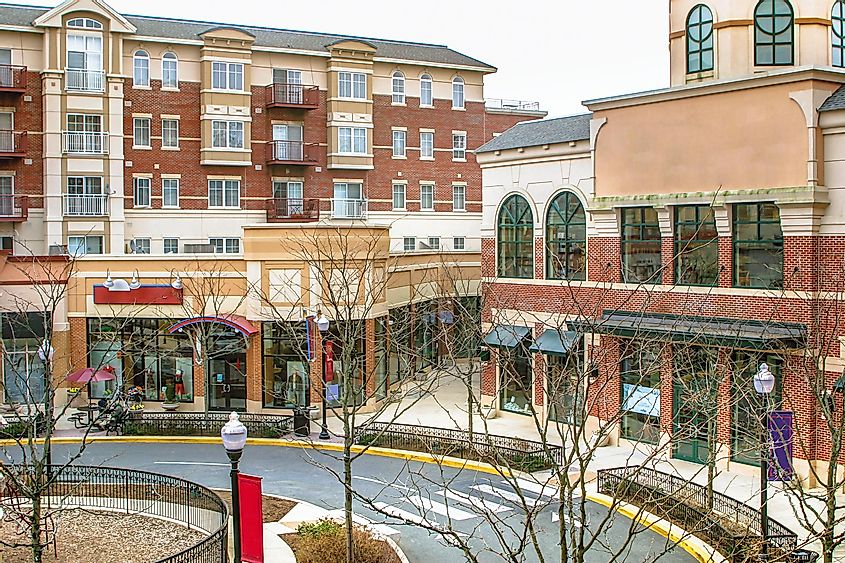 Scenery of the shopping street in Fairfax, Virginia