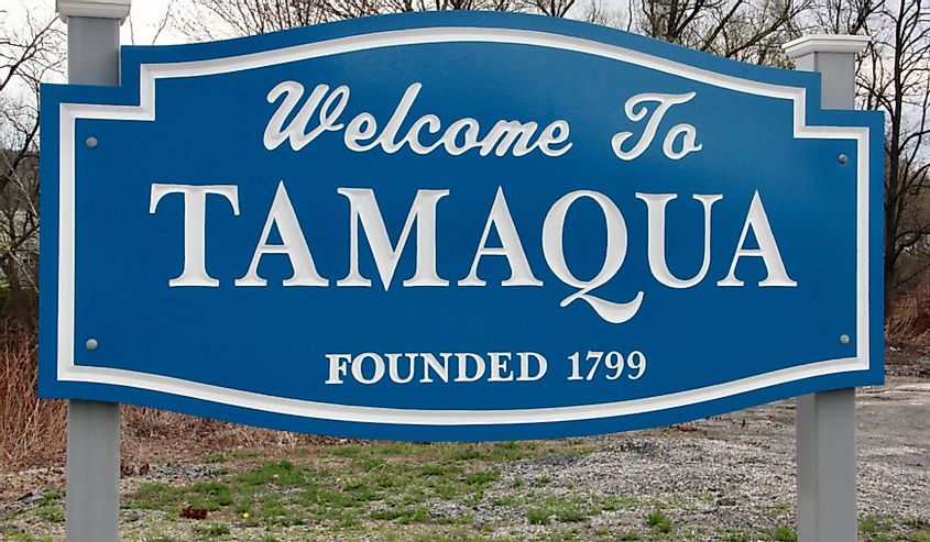 Sign entering borough to Tamaqua. 
