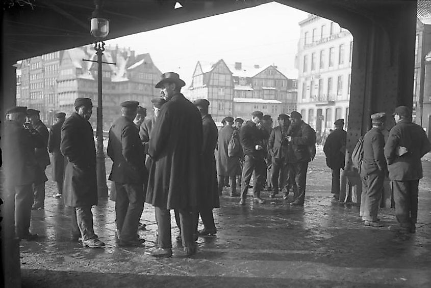 Unemployed men in Hamburg, Germany, 1931.