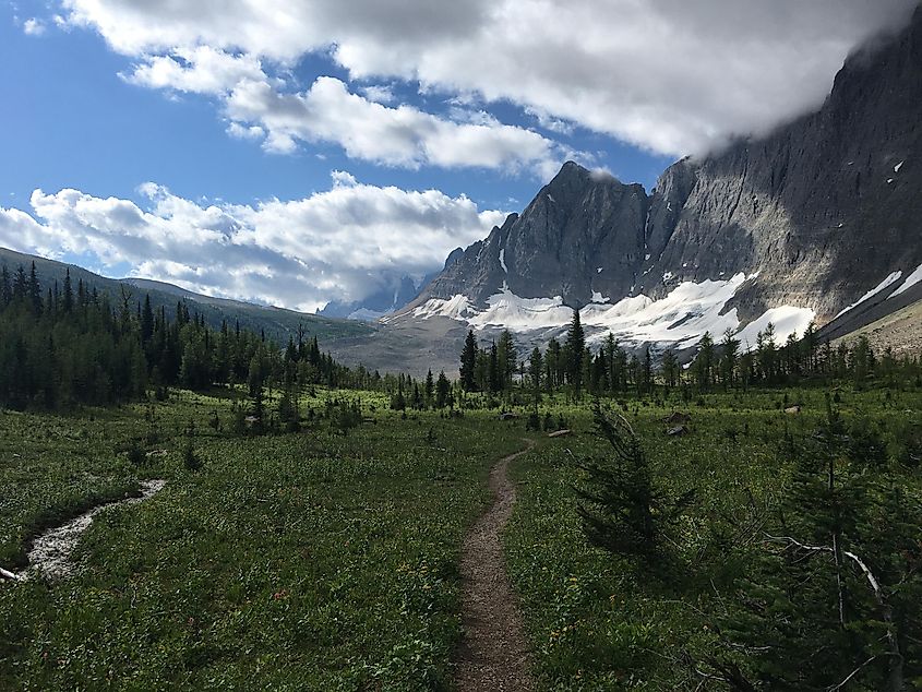 Rockwall trail