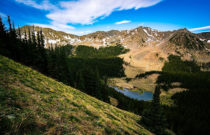 The stunning landscape as observed on the Williams Lake Trail.