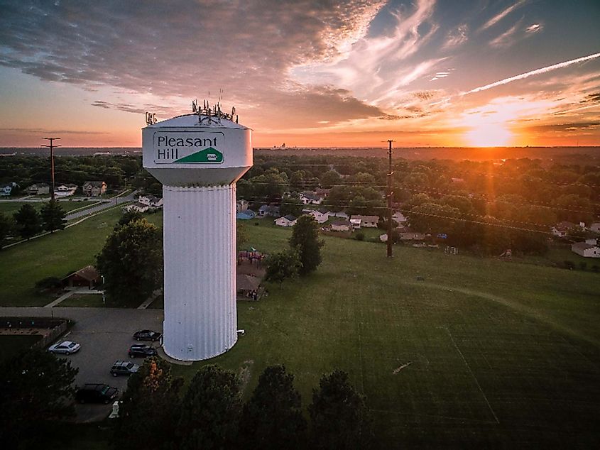 Pleasant Hill's water tower, with the city logo
