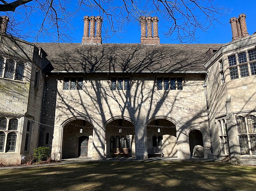 The large, beautiful mansion at the Planting Fields Arboretum.