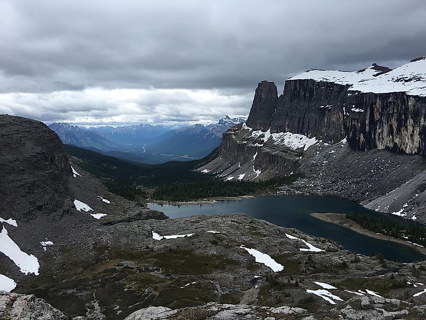 A shoulder-season, high altitude view on the Rocky Mountains in Banff National Park