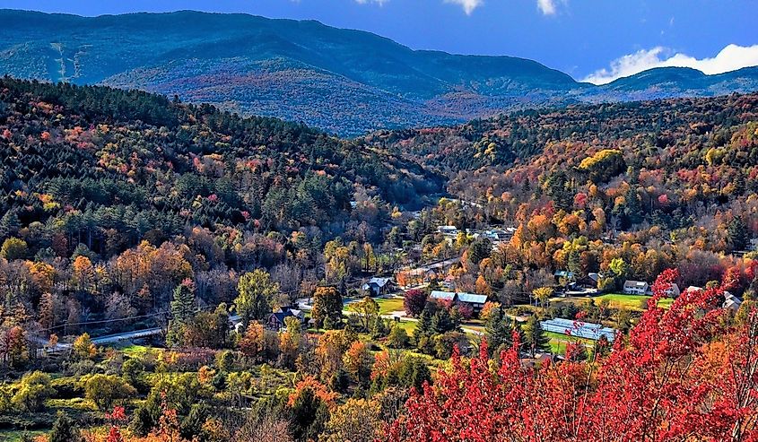 Vermont fall colors at peak in the Mad River Valley