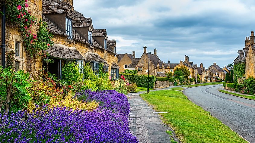 Castle Combe, the prettiest village of England.