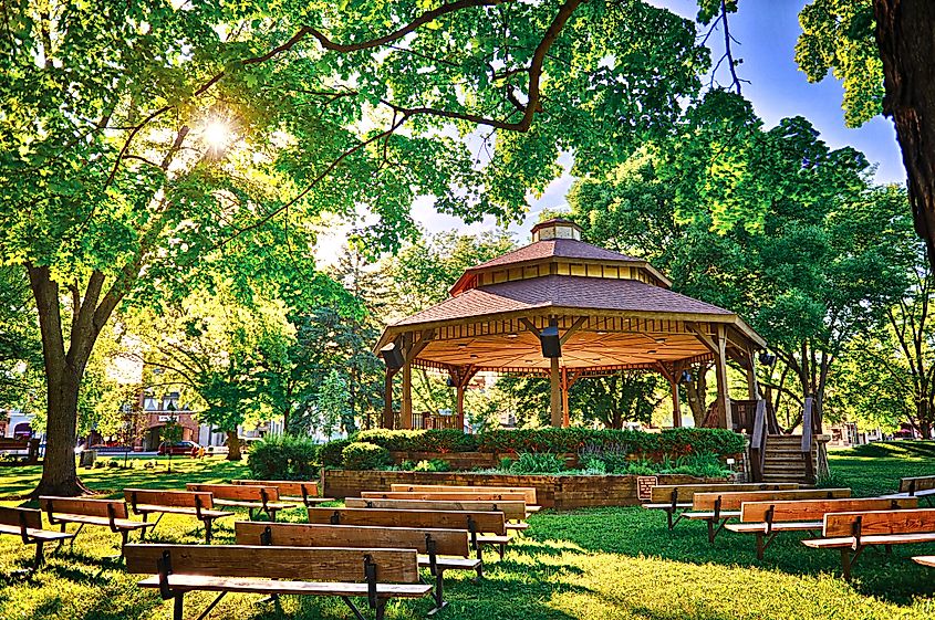 Franklin Else Bandstand in Commons Park in Lake Mills.
