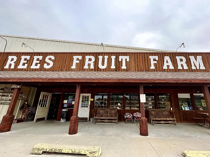 Rees Fruit Farm, Topeka, Kansas, via 