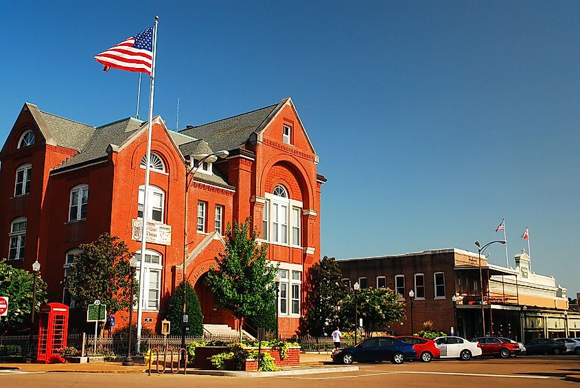 The Oxford, Mississippi town hall sits prominently on the town’s historic square, via James Kirkikis / Shutterstock.com