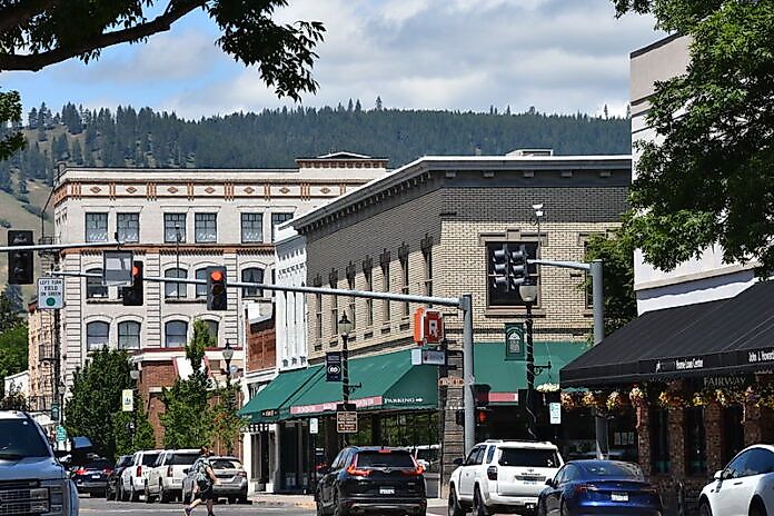 Street view in La Grande, Oregon