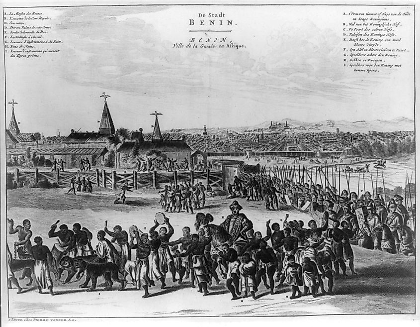 Depiction of Benin City by a Dutch illustrator in 1668. The wall-like structure in the centre probably represents the walls of Benin.