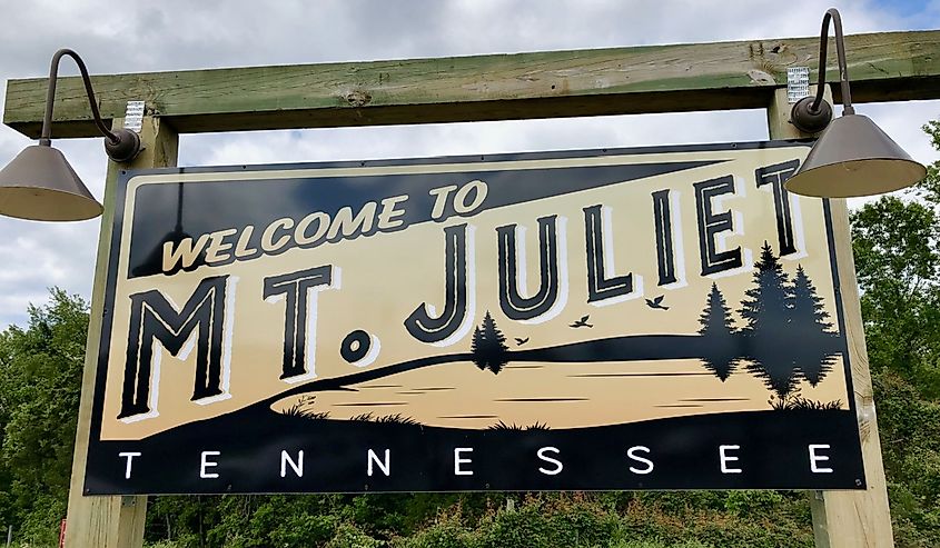 Welcome to the Mount Juliet Tennessee Town sign