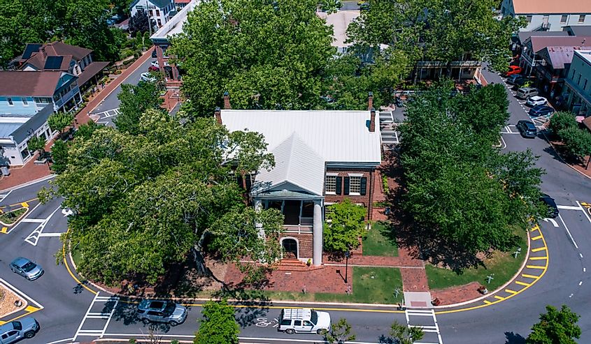 Aerial view of the Dahlonega Gold Museum in the central square of the town