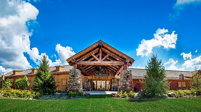 The beautiful wilderness resort of Big Cedar Lodge in Ridgedale, via