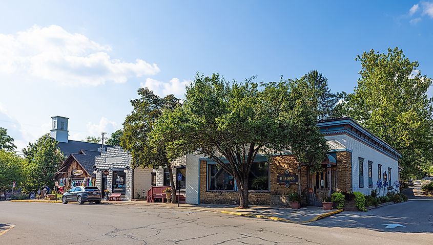 The business district on Main Street Nashville, Indiana, via Roberto Galan / Shutterstock.com