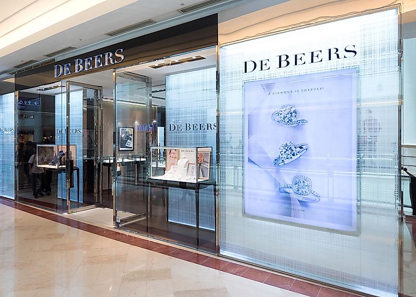 De Beers store in mall. Editorial credit: withGod / Shutterstock.com