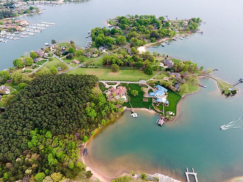 Homes in Lake Norman.