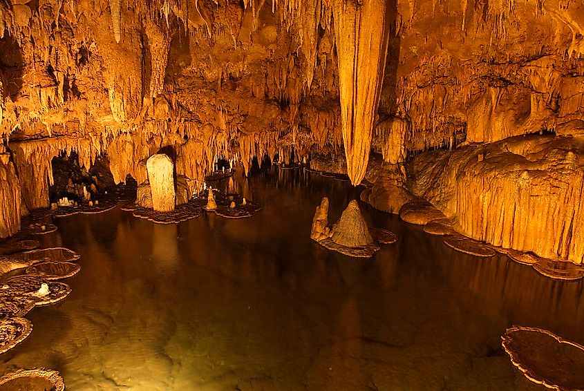Onondaga Cave State Park