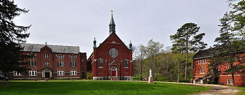 Arcadia, Missouri: Ursuline Academy-Arcadia College Historic District.