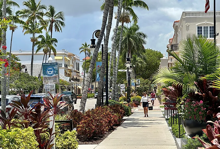 Downtown street in Naples, Florida