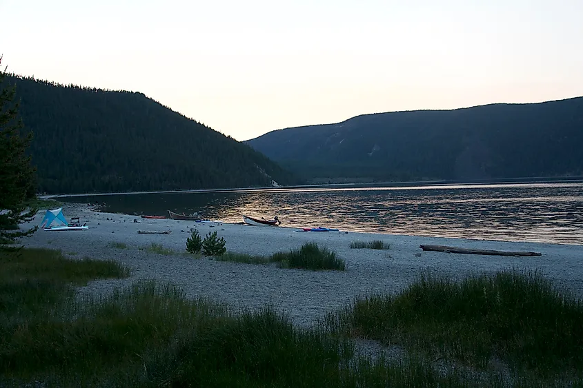 East Lake, Oregon at sunset with mountains in the background