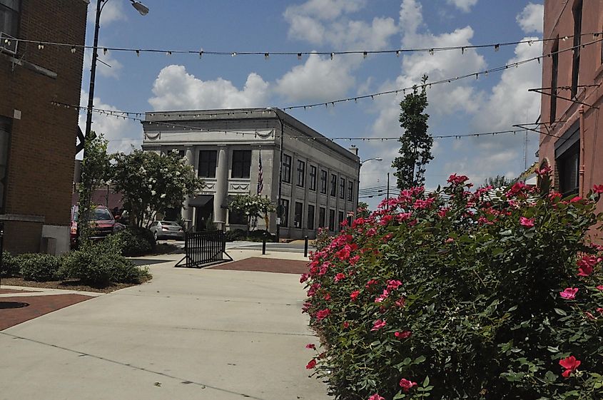 Bankhead Street in New Albany, Mississippi's downtown business and historic district