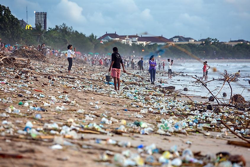 beach plastic pollution