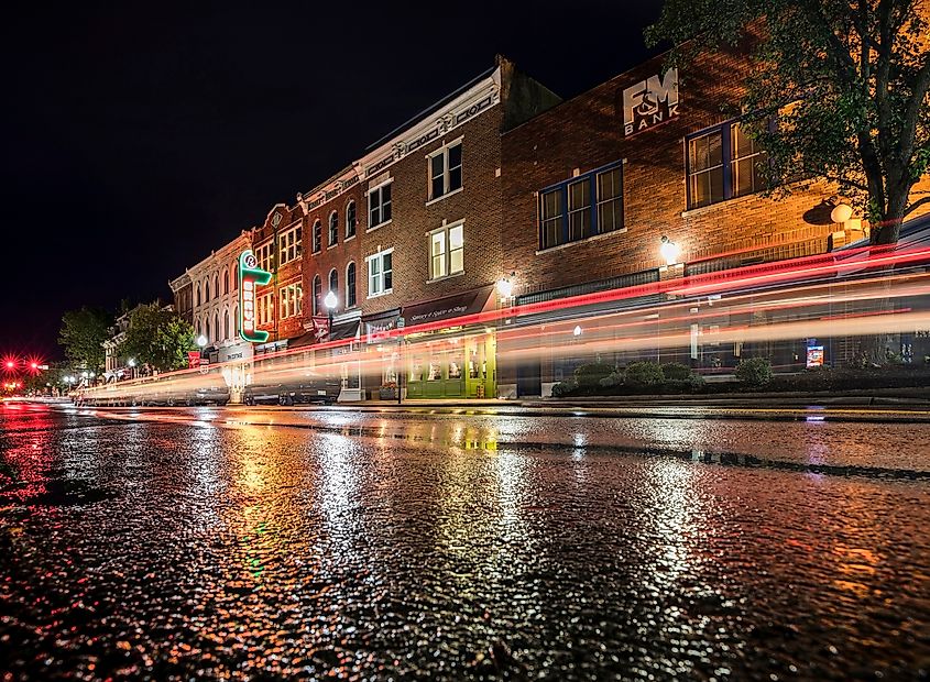 Franklin, Tennessee: A rainy night on Main Street